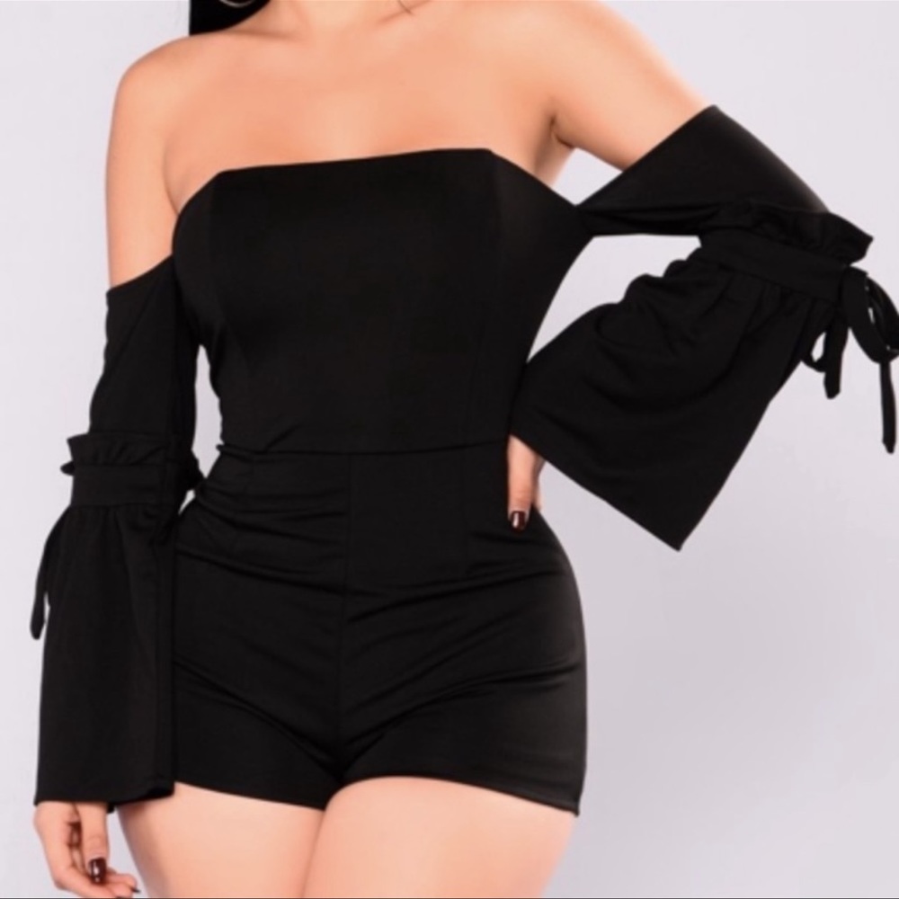 Cold Shoulder Romper - Picture 5 of 6